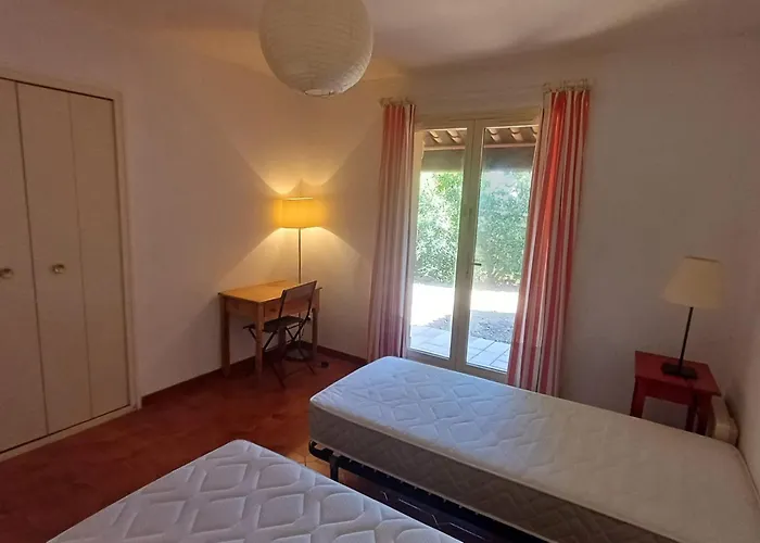 Family In Wooded Estate Near The Sea * Saint-Raphaël